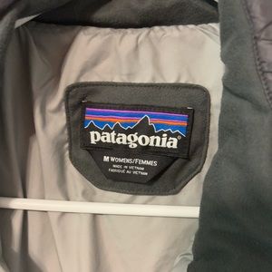 Patagonia, Size M, dark grey